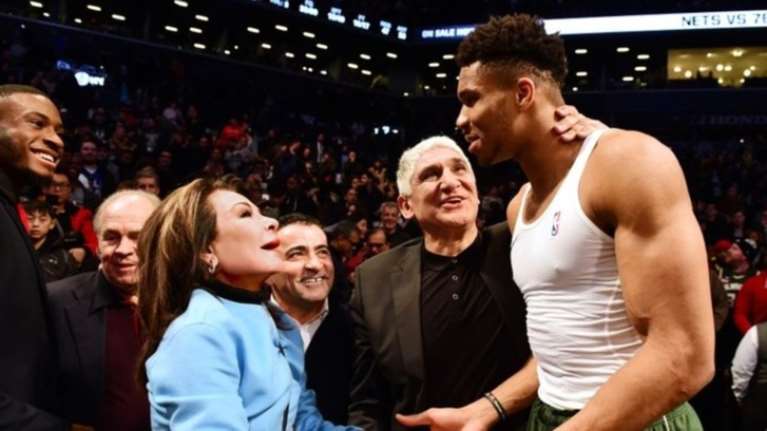 Τι ετοιμάζει η Γιάννα Αγγελοπούλου με Γιαννάκη και Αντετοκούμπο