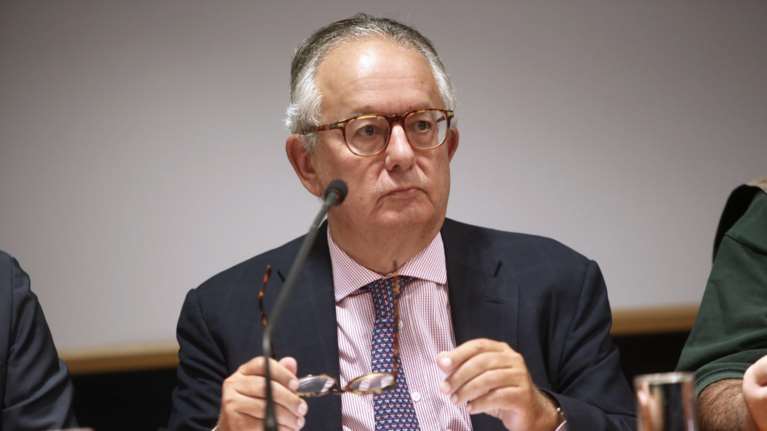 Αλιβιζάτος για υποκλοπές: Οι κυβερνήσεις παραιτούνται, όταν υπάρχουν σκάνδαλα με πρωθυπουργικές ευθύνες