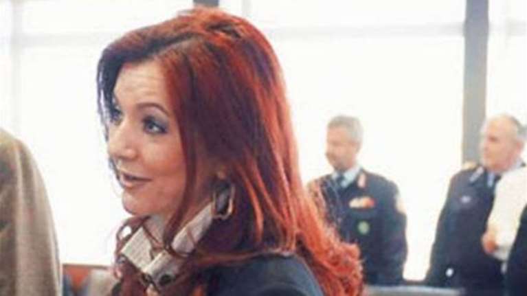 Novartis: Πόρισμα φωτιά κατά του γιατρού συζύγου της εισαγγελέως Ελένης Ράικου - &quot;Υπόθεση φούσκα&quot; απαντά ο ίδιος