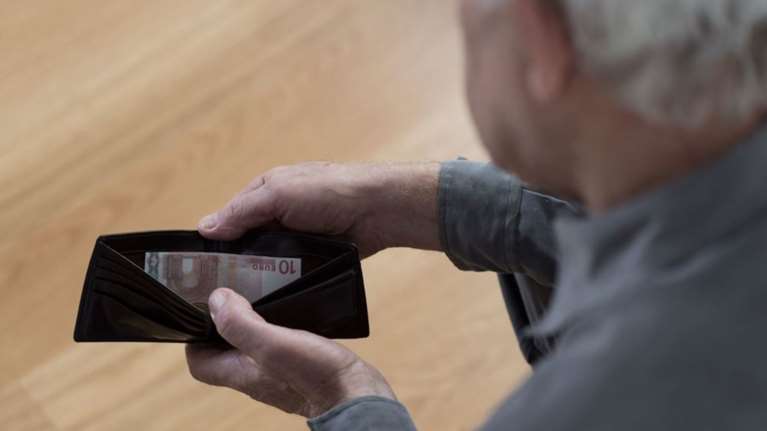 Προς επανϋπολογισμό έως 150.000 εκκρεμείς κύριες συντάξεις