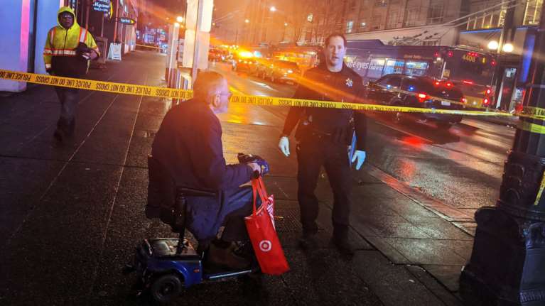 Πανικός στο Σιάτλ - Ένας νεκρός και πέντε τραυματίες [βίντεο]