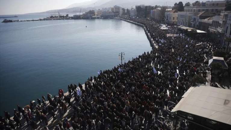 Οι δήμαρχοι των νησιών στο Μαξίμου για το προσφυγικό