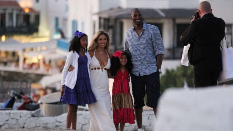 Οταν ο Κόμπι Μπράιαντ έκανε οικογενειακές διακοπές στη Μύκονο το 2014