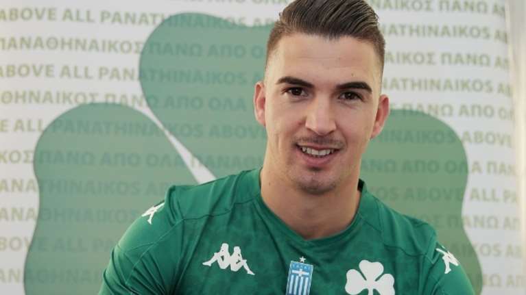 Υπέγραψε για 3,5 χρόνια ο Καρλίτος