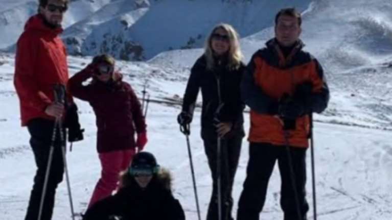 Σάλος με τον Ιμάμογλου - Πήγε για σκι σε σεισμόπληκτη περιοχή