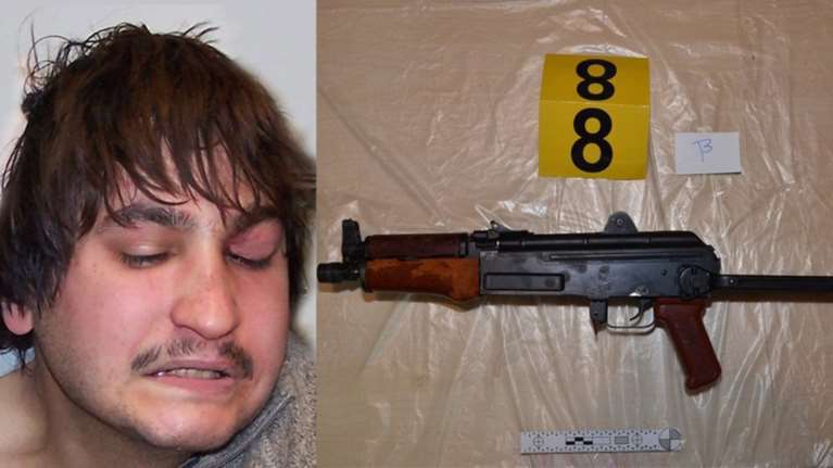 10 κατηγορίες απαγγέλθηκαν στον τοξοβόλο του Συντάγματος- 4 για κακούργημα