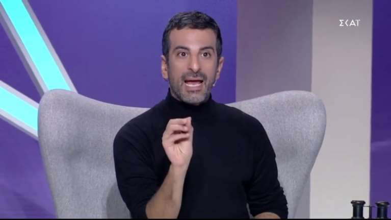 My Style Rocks: Κάρφωμα Κουδουνάρη - Ποια δεν έχει φυσικό στήθος