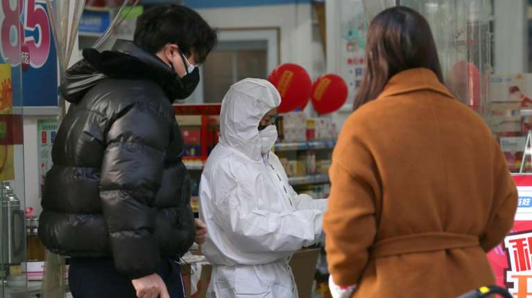 Κοροναϊός: Ο Κινέζος πρωθυπουργός ζήτησε βοήθεια από την ΕΕ