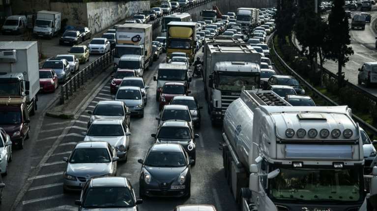 Μποτιλιάρισμα χιλιομέτρων στον Κηφισό λόγω τροχαίου ατυχήματος