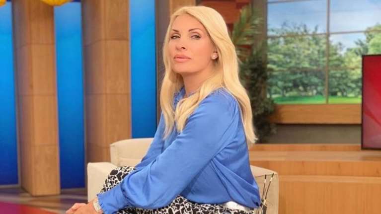 Ανατροπή από Μενεγάκη: Με κολάν στο πλατό έκανε ασκήσεις! Vid