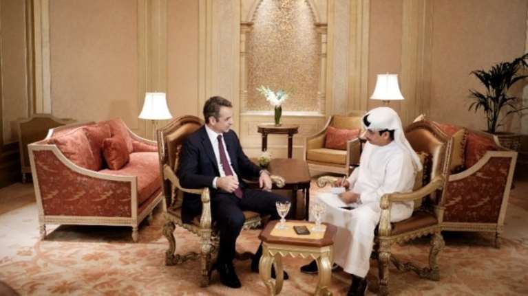 Αμπού Ντάμπι: Η συνάντηση Μητσοτάκη με τον διάδοχο του θρόνου
