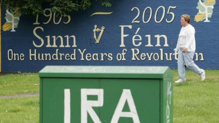 Ιστορική δημοσκόπηση στην Ιρλανδία: Το Σιν Φέιν προηγείται για πρώτη φορά