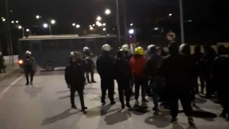 Μυτιλήνη: Νέα ένταση το βράδυ με «μπαχαλάκηδες» στην προκυμαία