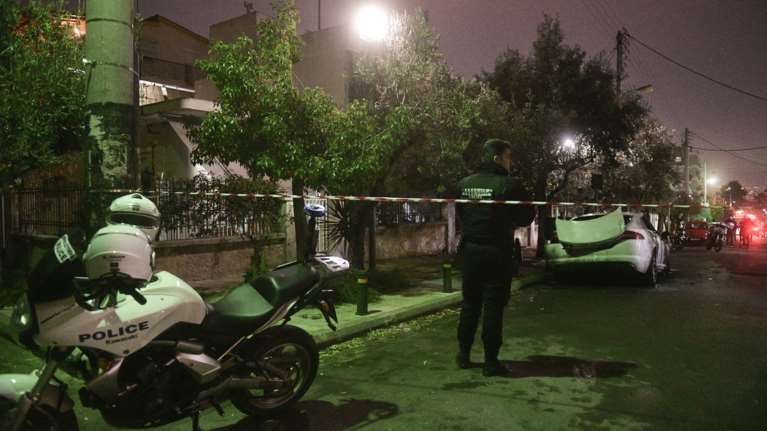 Αγ. Βαρβάρα: Η στιγμή της έκρηξης στο αυτοκίνητο του εκδότη