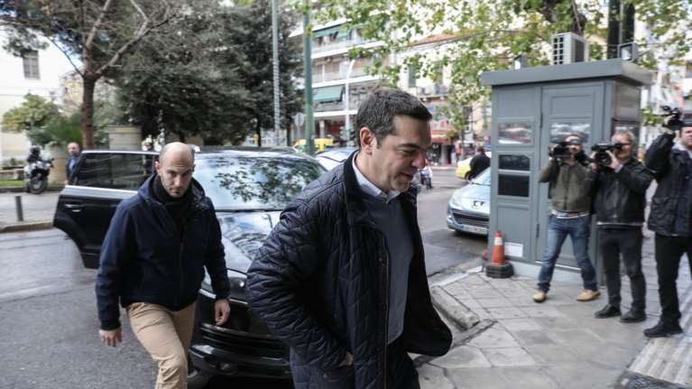 ΣΥΡΙΖΑ: «Φρένο» στις εσωκομματικές τριβές - Αναβολή της ΚΕ