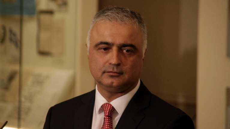 Ο βουλευτής Τσαβδαρίδης (ΝΔ) παίρνει και 2.500€ το μήνα από το δήμο Βέροιας