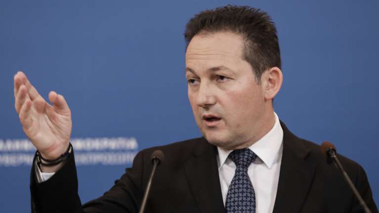 Πέτσας κατά Τσίπρα: Η πιο χυδαία μικροπολιτική εκμετάλλευση