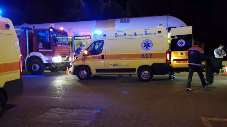 Πεζός παρασύρθηκε από συρμό του προαστιακού στην Πάτρα - φωτό
