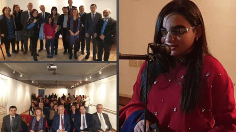 Η τυφλή 22χρονη Αιγύπτια μαθήτρια που πήρε πτυχίο Ελληνομάθειας