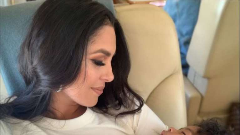 Βανέσα Μπράιαντ: Το συγκινητικό βίντεο με την 7 μηνών κορούλα της