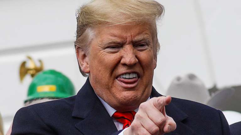 Κοροναϊός: Μαντεψιά Τραμπ - Θα λήξει τον Απρίλιο λόγω ζέστης