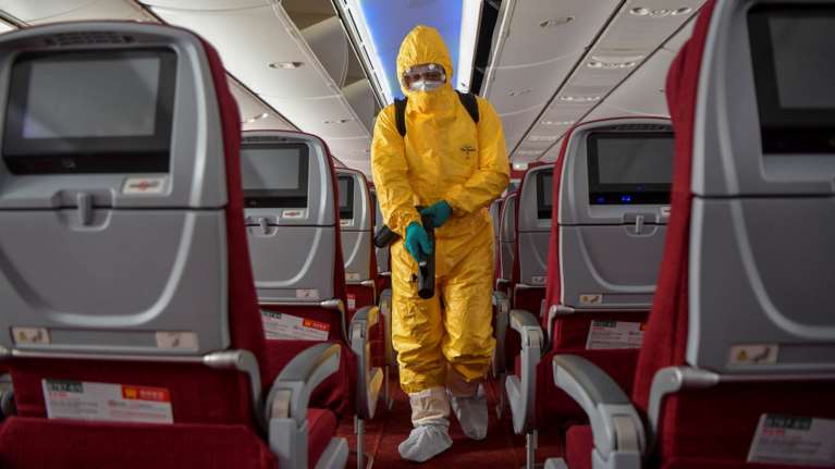 Προβλέψεις σοκ για κοροναϊό: Μπορεί να προσβάλει το 60% του πληθυσμού