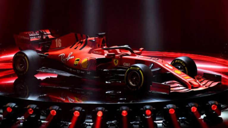 Εντυπωσιάζει το νέο μονοθέσιο της Ferrari - Στόχος η κορυφή