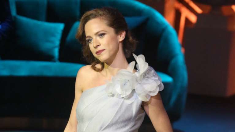 Ελλη Τρίγγου: Η «Άγρια Ασημίνα» με ανατρεπτικό νυφικό - jumpsuit [Εικόνες]