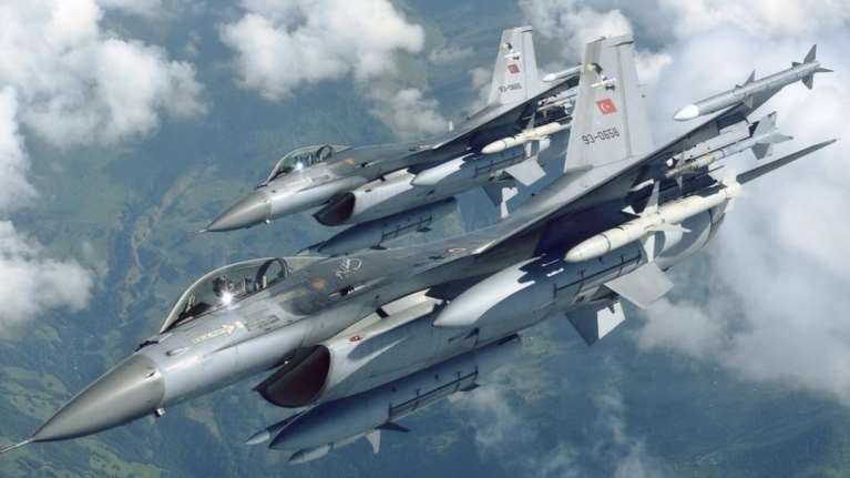 Συνεχίζονται για 4η ημέρα οι υπερπτήσεις πάνω από τα νησιά