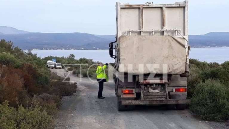 Λέσβος: Ο δήμος απέκλεισε την πρόσβαση στην επιταγμένη περιοχή
