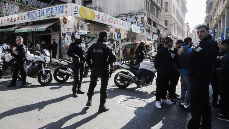 Τι προηγήθηκε της αιματηρής συμπλοκής στην οδό Μενάνδρου
