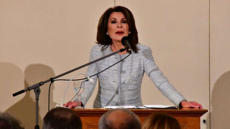 Γιάννα Αγγελοπούλου: Οι πόροι της Επιτροπής προέρχονται μόνο από χορηγίες