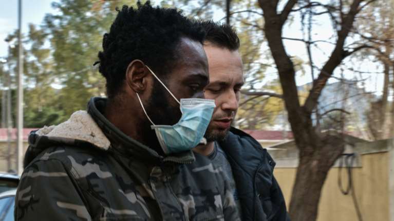 Πατέρας Βαλεντίν: Συγγνώμη, ήθελα ότι καλύτερο για την κόρη μου