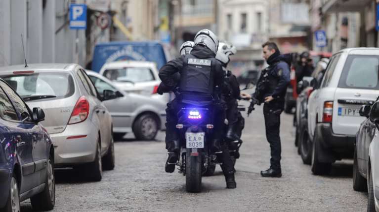 Μενάνδρου: Ξέρουν ποιος είναι ο 25χρονος φονιάς της Ομόνοιας