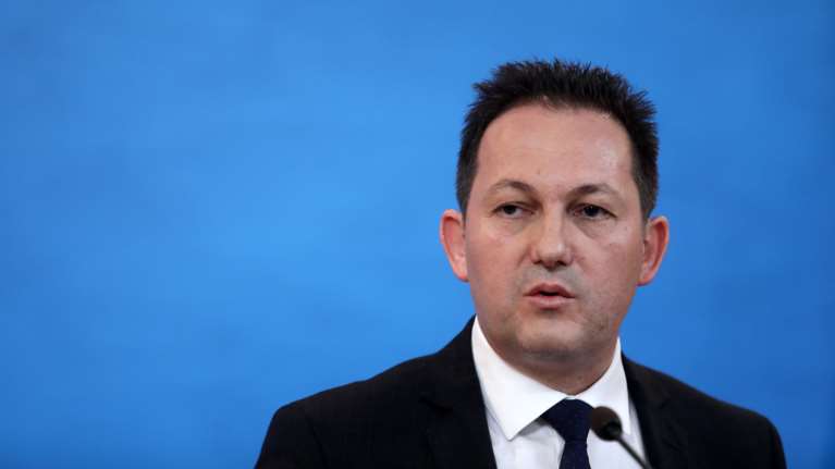 Πέτσας: Πιθανή η παράταση της προστασίας πρώτης κατοικίας και μετά τον Απρίλιο