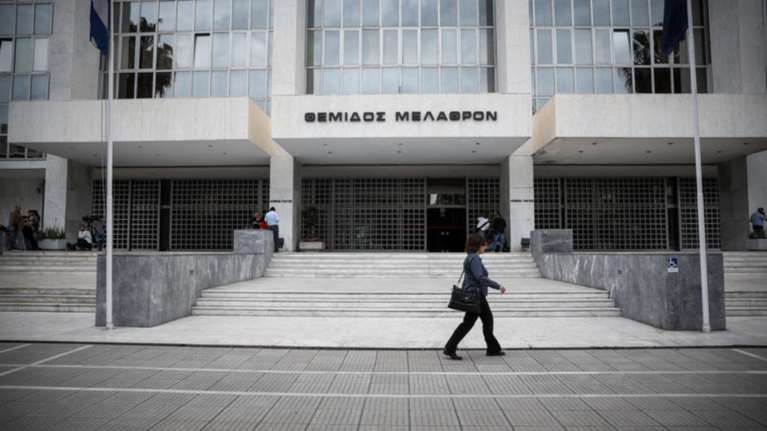 Στο Άρειο Πάγο οι βουλευτές του ΣΥΡΙΖΑ για τους μάρτυρες