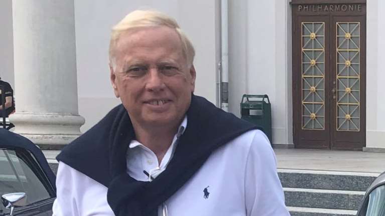 H Aston Martin του Αντιδημάρχου Αθηναίων έφθασε μέχρι το Υπουργικό- Το αιχμηρό σχόλιο Μητσοτάκη