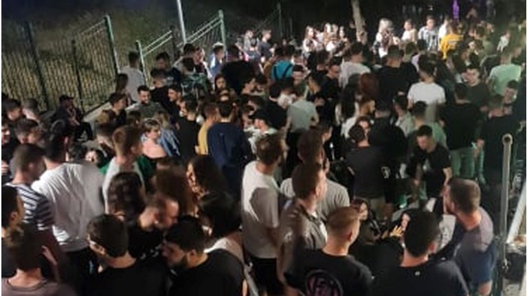 Κοσμοσυρροή Πάτρα