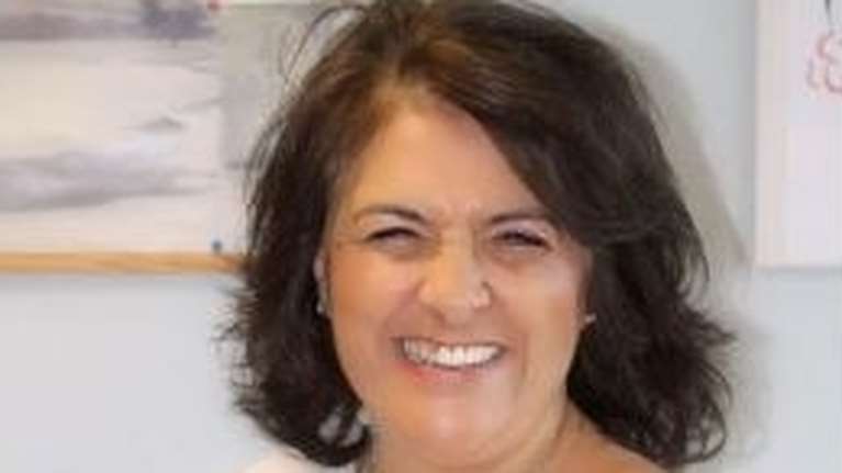 Θρήνος στην ΕΡΤ: Πέθανε το στέλεχος της δημόσιας τηλεόρασης Ζέφη Τσουκαλά μόλις στα 55 της χρόνια