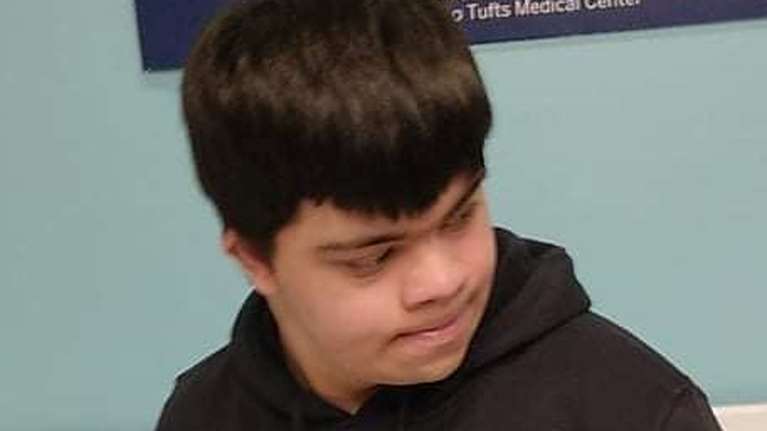 Έκκληση για τον μικρό Εφραίμ από την Κάλυμνο - Το ακριβό χειρουργείο στις ΗΠΑ για την σπάνια ασθένειά του