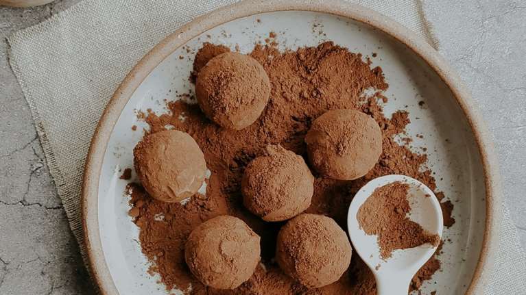 Λαχταριστά σοκολατάκια κακάο - Φτιάχνονται στη στιγμή με μόλις τέσσερα υλικά