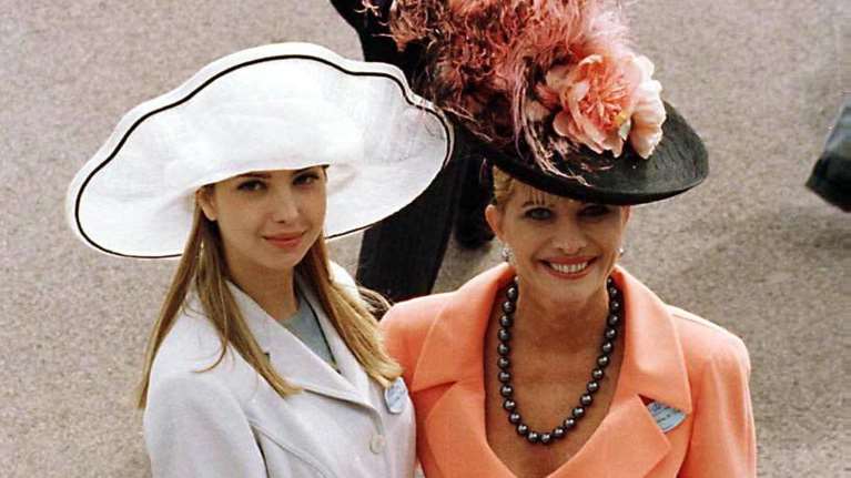 Συντετριμμένη η Ιβάνκα Τραμπ από τον θάνατο της μητέρας της - &quot;Πρότυπο δύναμης, έζησε τη ζωή στο έπακρο&quot;