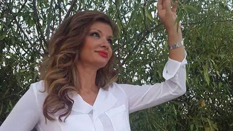 Ποια είναι η Αλβανίδα εικαστικός που πυροβόλησε τον οφθαλμίατρο- Τι έγραφε στο facebook