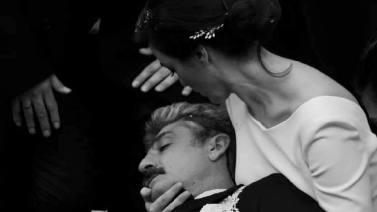 Σασμός: Σπάραξε το Twitter με τον ματωμένο γάμο της Μαρίνας - "Τόσος πόνος... πονάμε ψυχικά"