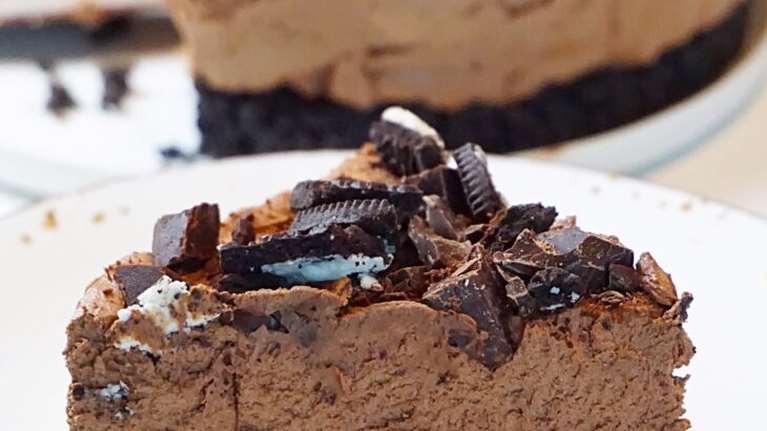 Συνταγή: Απίθανο μπισκοτογλυκό με σοκολάτα και πορτοκάλι που θα σας ξετρελάνει