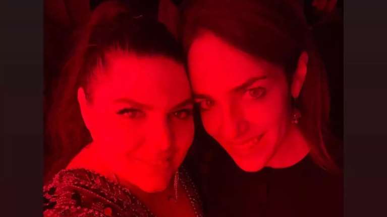 Δανάη Μπάρκα: Δόμνα Μιχαηλίδου και Νίκη Κεραμέως στο πάρτι γενεθλίων της παρουσιάστριας [εικόνες - βίντεο]