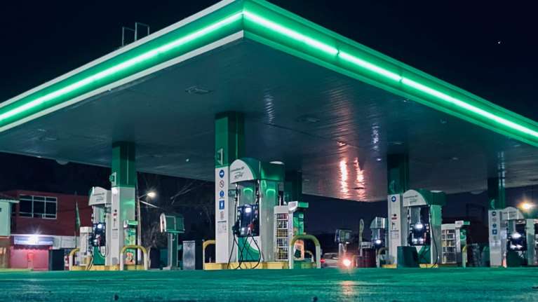 Ισπανία: Ληστής με &quot;τρόπους&quot; - Άρπαξε 2.000 ευρώ από βενζινάδικο αλλά φεύγοντας... πλήρωσε το αναψυκτικό