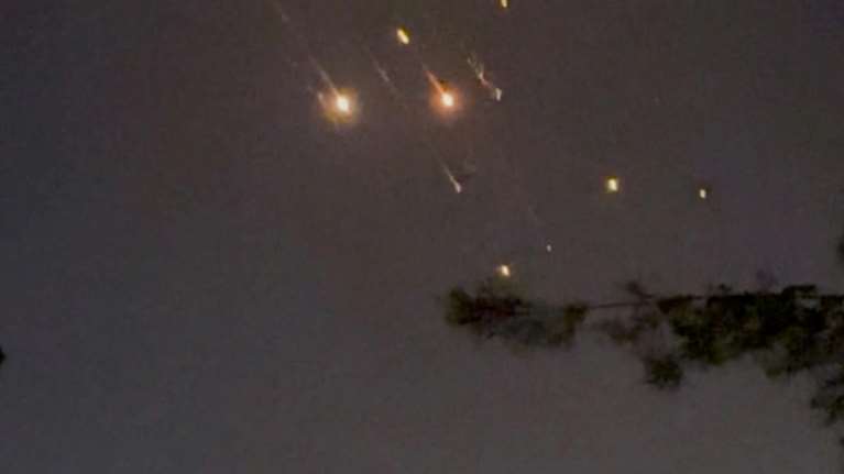 Επίθεση Ιράν σε Ισραήλ: Τραυματίστηκαν άμαχοι - Νοσηλεύεται ένα 7χρονο κορίτσι