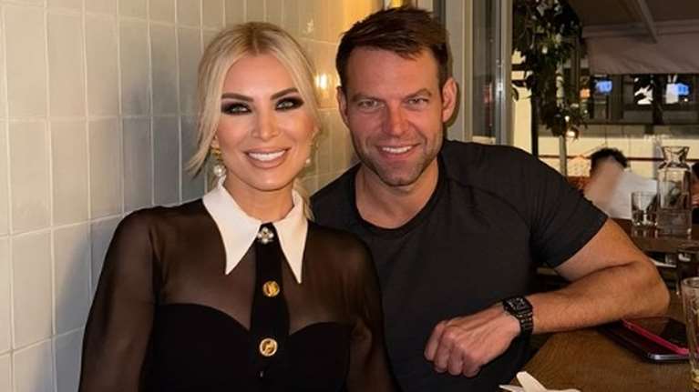 H συνάντηση &quot;κορυφής&quot; Κασσελάκη - Καινούργιου σε εστιατόριο: Τι της είπε για τον ΣΥΡΙΖΑ και το γυμναστήριο του Τάιλερ [βίντεο]