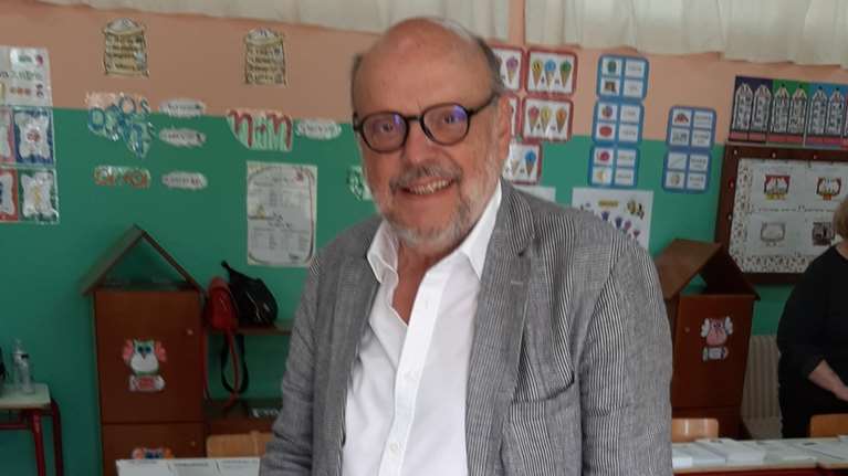 Πρώτη &quot;εμφάνιση&quot; του Ευάγγελου Αντώναρου μετά τα εκλογικά αποτελέσματα: &quot;Βρε μανία που έχουν στο ΠΑΣΟΚ με μένα&quot;